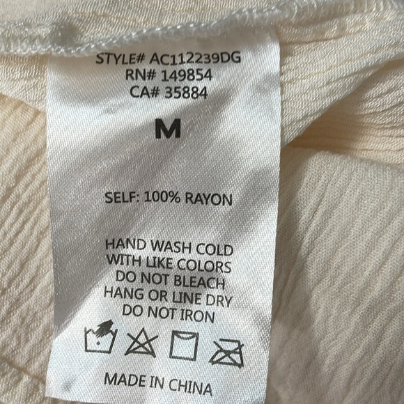 Sadie & Sage Cream Gauzy Cropped Top - Picture 5 of 5